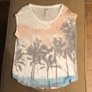Lauren Conrad brand cute T-shirt